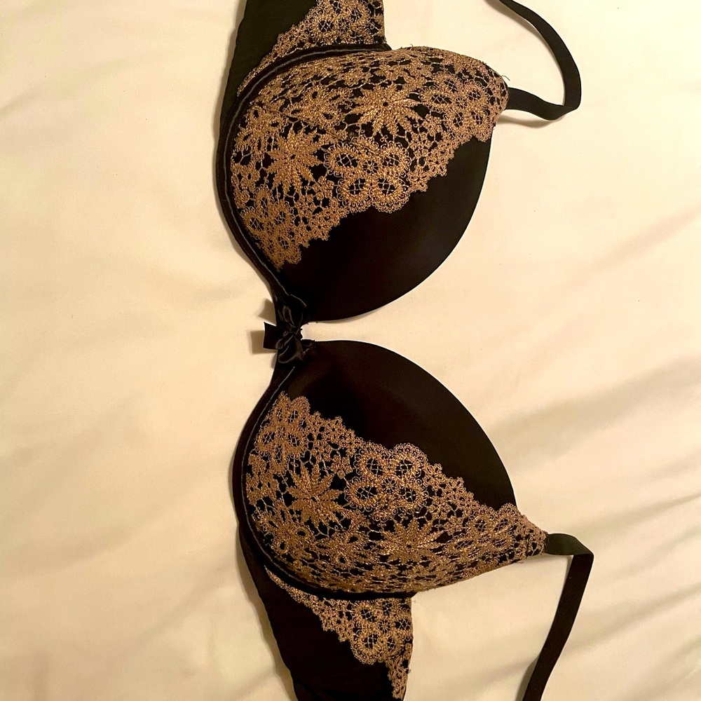 Victoria Secret Black push up Bra